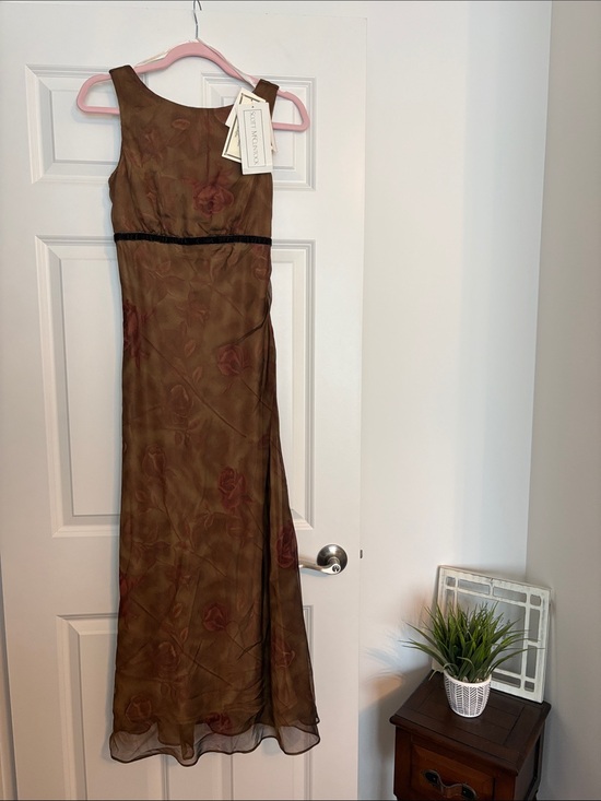 Scott McClintock Dresses & Skirts - Scott McClintock Brown Maxi Dress with Subtle Rose Accents